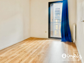 Vente
Appartement 4 pièces, immeuble BBC 2013, balcon