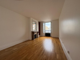 
                                                                                        Location
                                                                                         Appartement 4 pièces non meublé – Pont de Neuilly