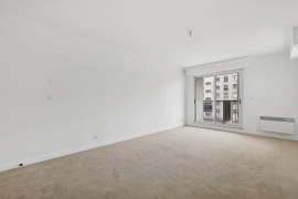 
                                                                                        Vente
                                                                                         Appartement 4 pièces - Paris 20e
