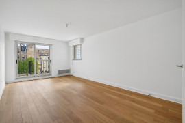 
                                                                                        Vente
                                                                                         Appartement 4 pièces - Paris 20e