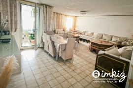 Vente
Appartement 4 pièces proche de toutes commodités
