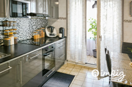 Vente
Appartement 4 pièces proche de toutes commodités