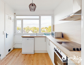 
                                                                                        Vente
                                                                                         Appartement 4 pièces rénové