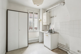
                                                                                        Vente
                                                                                         Appartement 4 pièces à rénover - Paris 8e