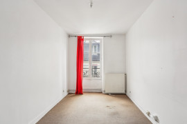 
                                                                                        Vente
                                                                                         Appartement 4 pièces à rénover - Paris 8e