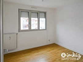 
                                                                                        Vente
                                                                                         Appartement 4 pièces vue sur la vierge