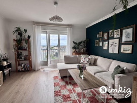 
                                                                                        Vente
                                                                                         Appartement 4 pièces vue sur mer avec garage
