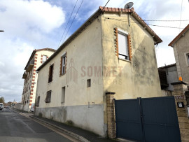 
                                                                                        Vente
                                                                                         Appartement 40m² – Divisé en 2 studios –