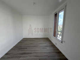 
                                                                                        Vente
                                                                                         Appartement 40m² – Divisé en 2 studios –