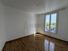
                                                                                        Vente
                                                                                         Appartement 40m² – Divisé en 2 studios –