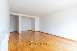 
                                                                                        Vente
                                                                                         Appartement 47m² cœur de La Muette