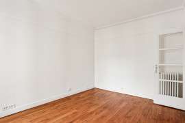 
                                                                                        Vente
                                                                                         Appartement 47m² - Paris 15ème