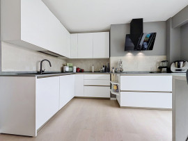 
                                                                                        Vente
                                                                                         Appartement  - 5 pièces  - 122.78 m²