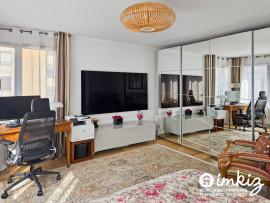 
                                                                                        Vente
                                                                                         Appartement  5 Pièces 3 Chambres - Surface 136 m2