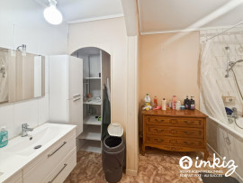 
                                                                                        Vente
                                                                                         Appartement 5 pièces