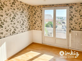 
                                                                                        Vente
                                                                                         Appartement 5 pièces