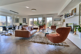 
                                                                                        Vente
                                                                                         Appartement 5 pièces