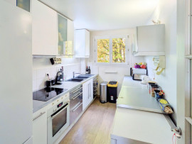 
                                                                                        Vente
                                                                                         Appartement 5 pièces 85 m² au Vésinet Centre