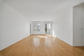 
                                                                                        Vente
                                                                                         Appartement 5 pièces avec balcon - Suresnes