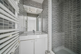 
                                                                                        Vente
                                                                                         Appartement 5 pièces avec balcon - Suresnes