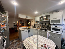 Vente
Appartement 5 pièces de 125m2 centre ville Auxerre