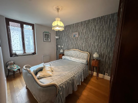 Vente
Appartement 5 pièces de 125m2 centre ville Auxerre
