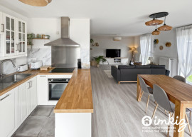 
                                                                                        Vente
                                                                                         Appartement 5 pièces récent avec jardin