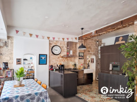 
                                                                                        Vente
                                                                                         Appartement 5 pièces style loft dans passage privé