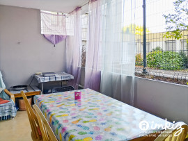 
                                                                                        Vente
                                                                                         Appartement 5 pièces, terrasse + parking