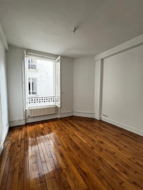 
                                                                                        Vente
                                                                                         Appartement 52.7 m² - Paris 7ème