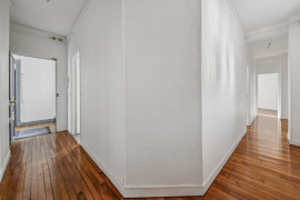 
                                                                                        Vente
                                                                                         Appartement 52.7 m² - Paris 7ème