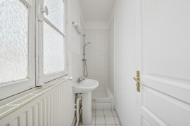 
                                                                                        Vente
                                                                                         Appartement 52.7 m² - Paris 7ème