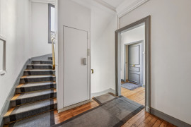 
                                                                                        Vente
                                                                                         Appartement 52.7 m² - Paris 7ème