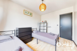 
                                                                                        Vente
                                                                                         Appartement 6 pièces, ascenseur