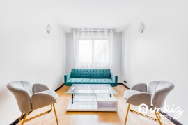 
                                                                                        Vente
                                                                                         Appartement 6 pièces, ascenseur