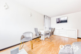 
                                                                                        Vente
                                                                                         Appartement 6 pièces, ascenseur