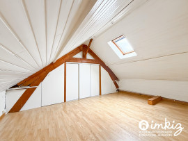
                                                                                        Vente
                                                                                         Appartement 6 pièces avec cachet