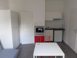 
                                                                        Location
                                                                         APPARTEMENT