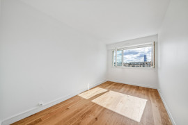 
                                                                                        Vente
                                                                                         Appartement 66m² - CLICHY