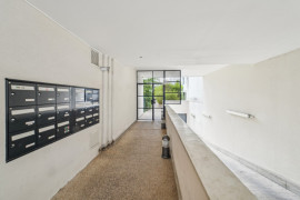 
                                                                                        Vente
                                                                                         Appartement de 30 m² avec jardin - Clichy