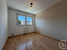 
                                                                                        Location
                                                                                         appartement