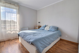 
                                                                                        Vente
                                                                                         Appartement - 73 m² - 3 pièces