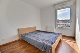 
                                                                                        Vente
                                                                                         Appartement - 73 m² - 3 pièces