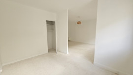 
                                                                                        Vente
                                                                                         Appartement 77m² - CLICHY