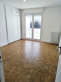 
                                                                                        Location
                                                                                         Appartement 78 m² 75015