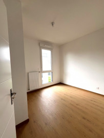 Vente
APPARTEMENT 81 m² - RILLIEUX-LA-PAPE