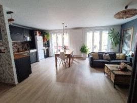 Vente
Appartement 85m2 lumineux proche hyper centre