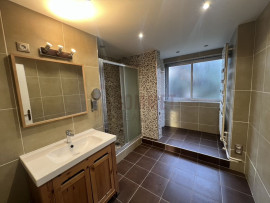 
                                                                                        Location
                                                                                         Appartement - 86 m² - 4 pièces