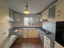
                                                                                        Location
                                                                                         Appartement - 86 m² - 4 pièces