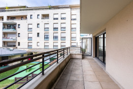 
                                                                                        Vente
                                                                                         Appartement - 88 m² - Montrouge (92)